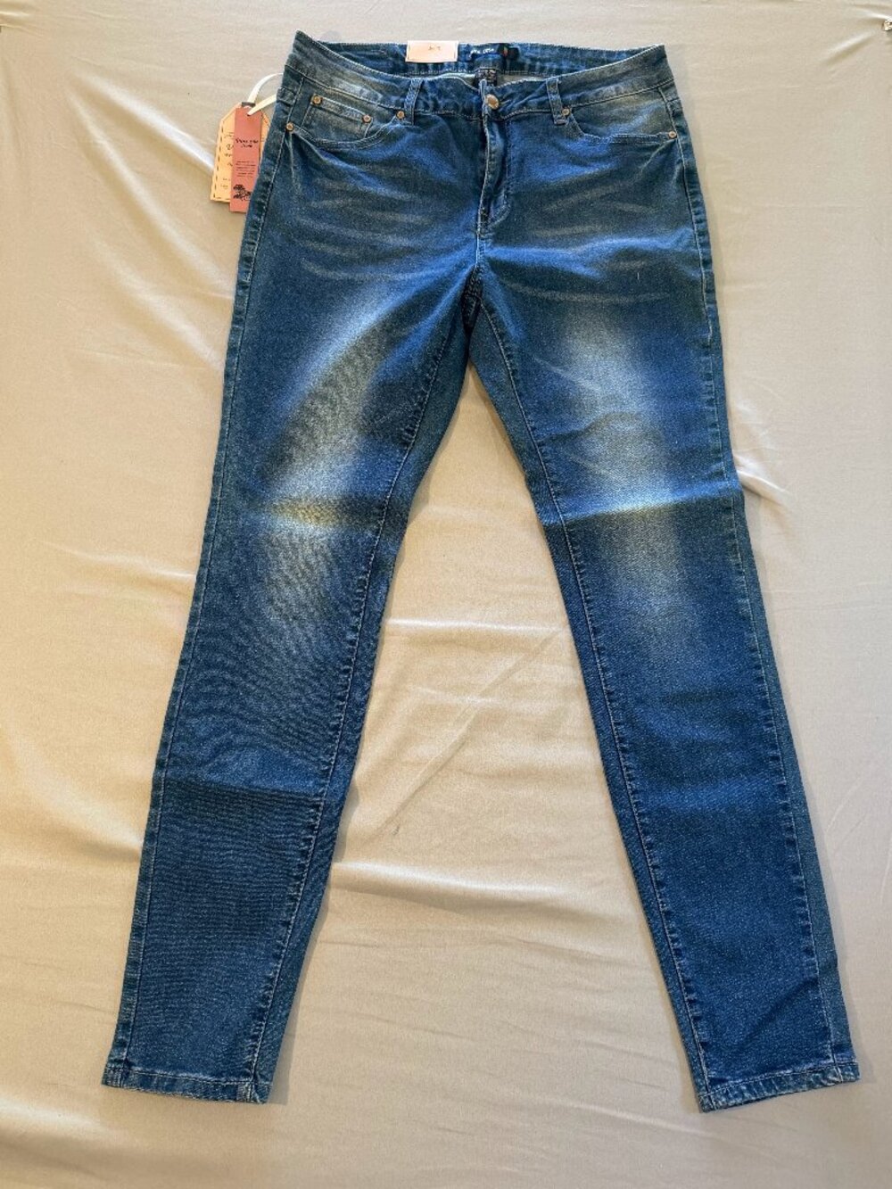 Vins Me Women's Skinny Ankle Stretch Mid-Rise Faded Blue Denim Jeans Size 13 NWT